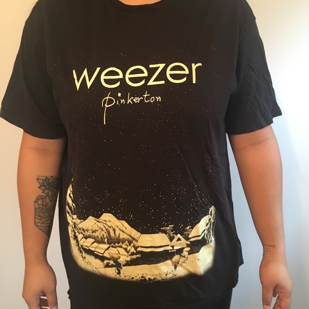 Rock t-shirt: Weezer Pinkerton Album Cover